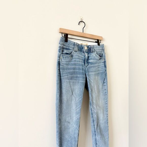 Democracy Elastic Waist Skinny Jeans in Light Wash - Size 2 - Picture 2 of 6